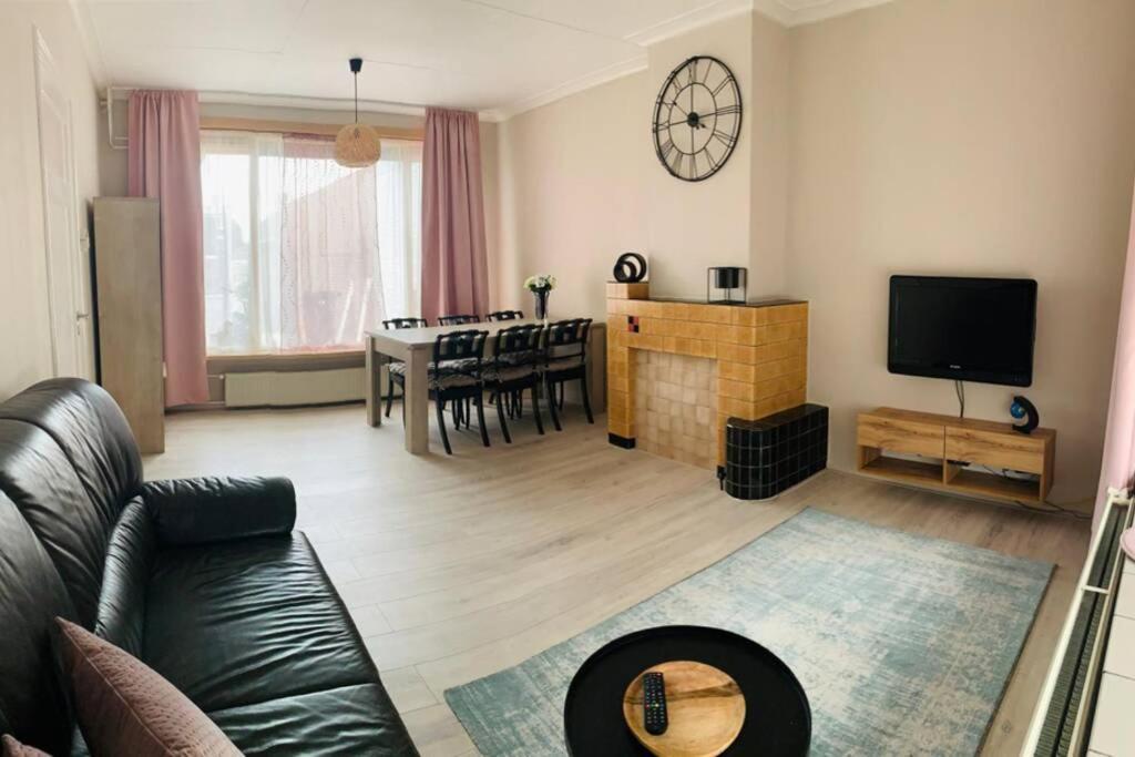 Cosy House In The Heart Of The Center! Διαμέρισμα Oostburg Εξωτερικό φωτογραφία